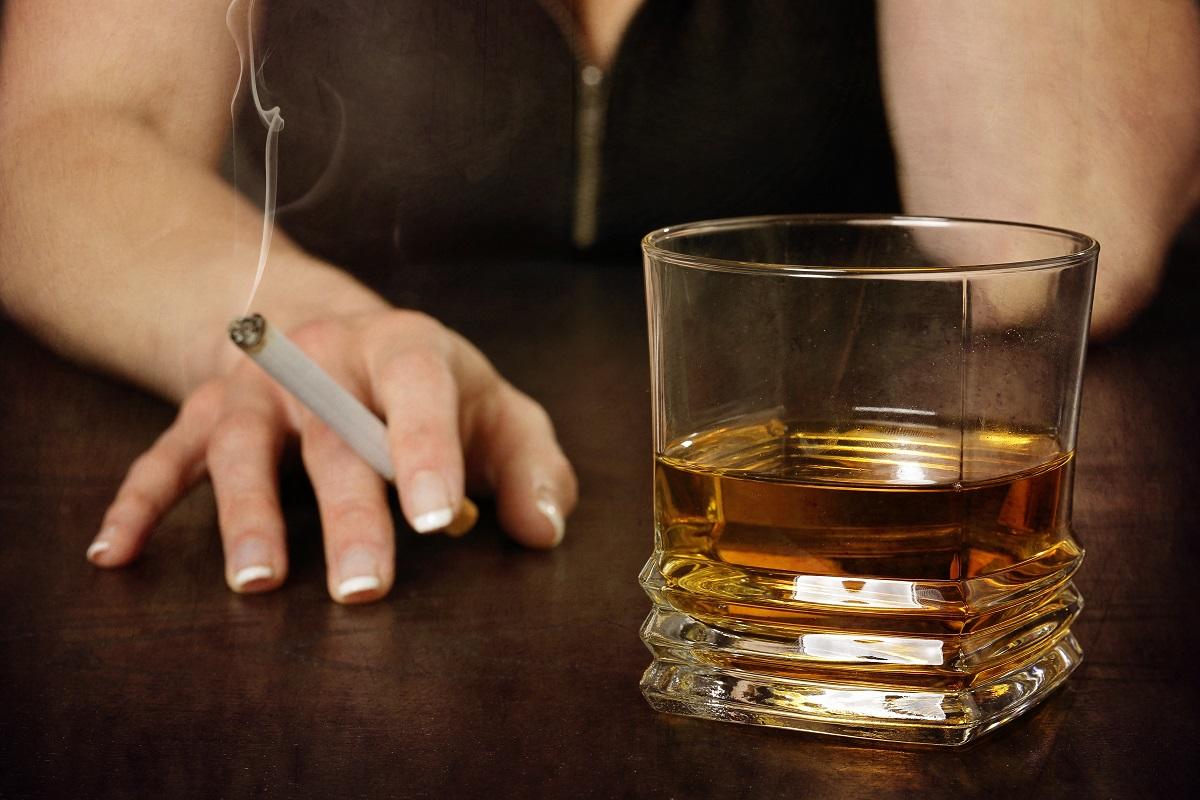 Les risques associés à la consommation prolongée de tabac ou d'alcool