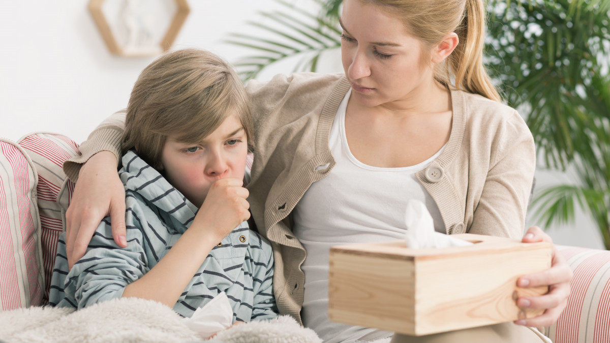 Guide complet pour gérer la toux chez les enfants : Astuces et remèdes efficaces